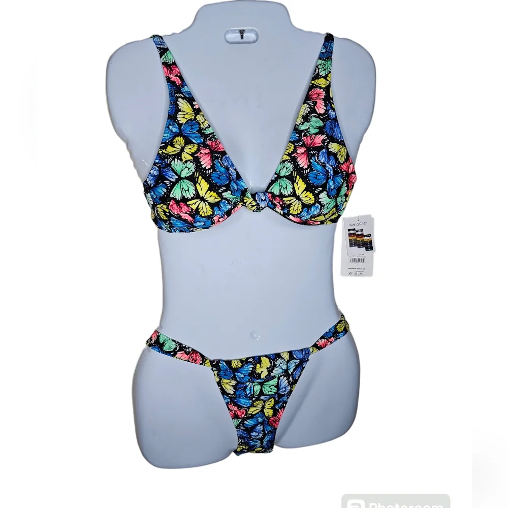 No Boundaries butterfly print bikini Swimwear top is size S 4-5 bottom M 7-9